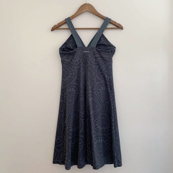Patagonia Corinne Geometric V Neck Dress Small Grey Athleisure - Picture 3 of 7
